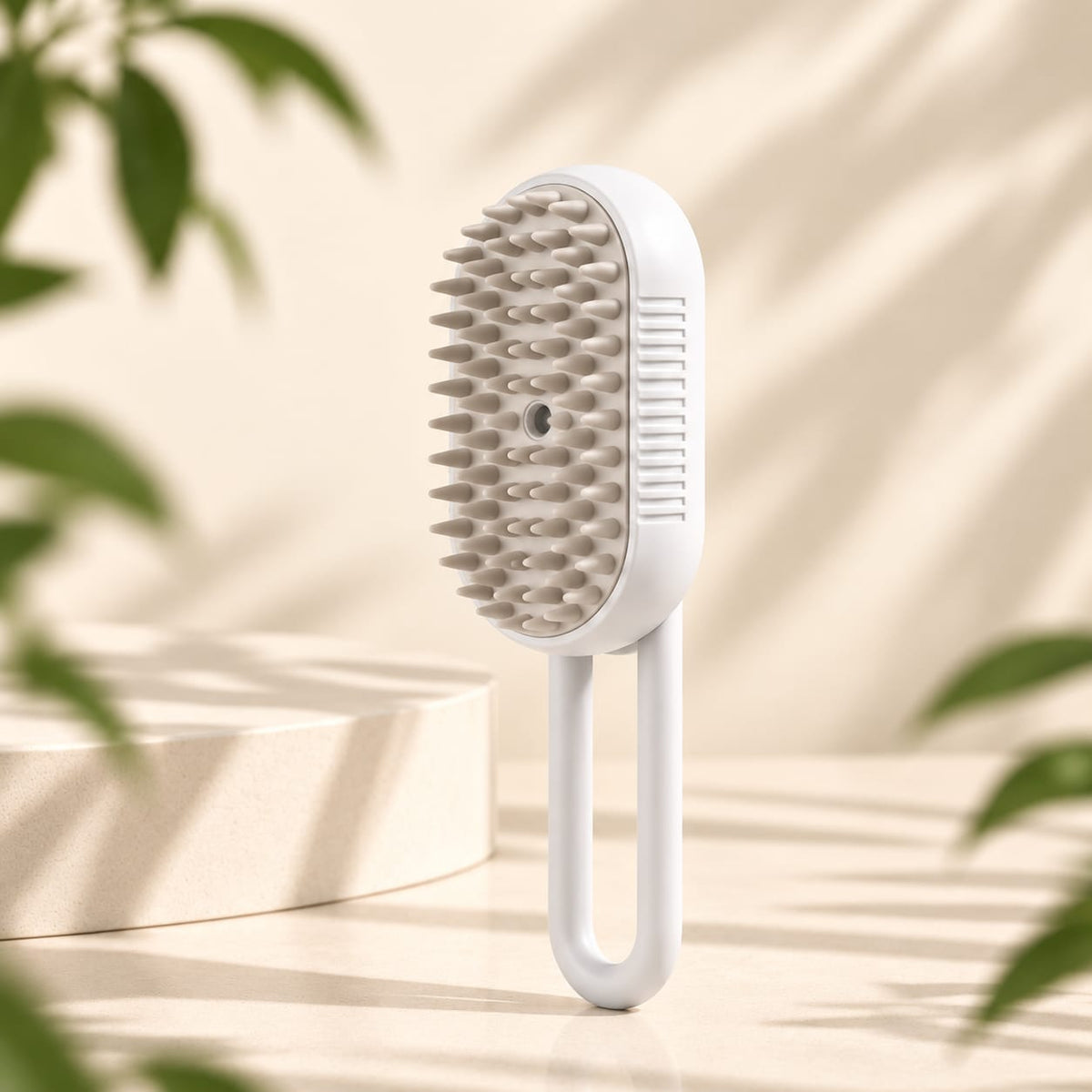 LUVENTA™ Pet Mist Grooming Brush